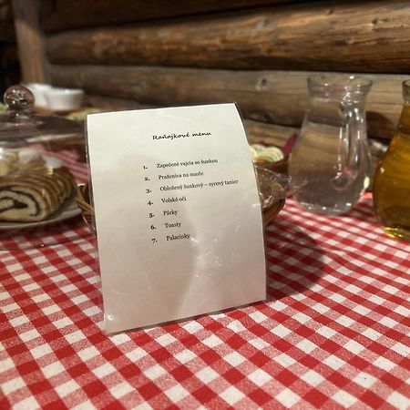 Bešeňová Gazdovsky Dvor B&B S Mini Wellness מראה חיצוני תמונה