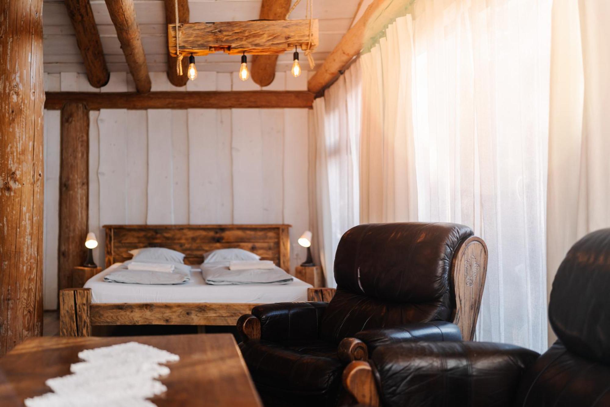 Bešeňová Gazdovsky Dvor B&B S Mini Wellness מראה חיצוני תמונה