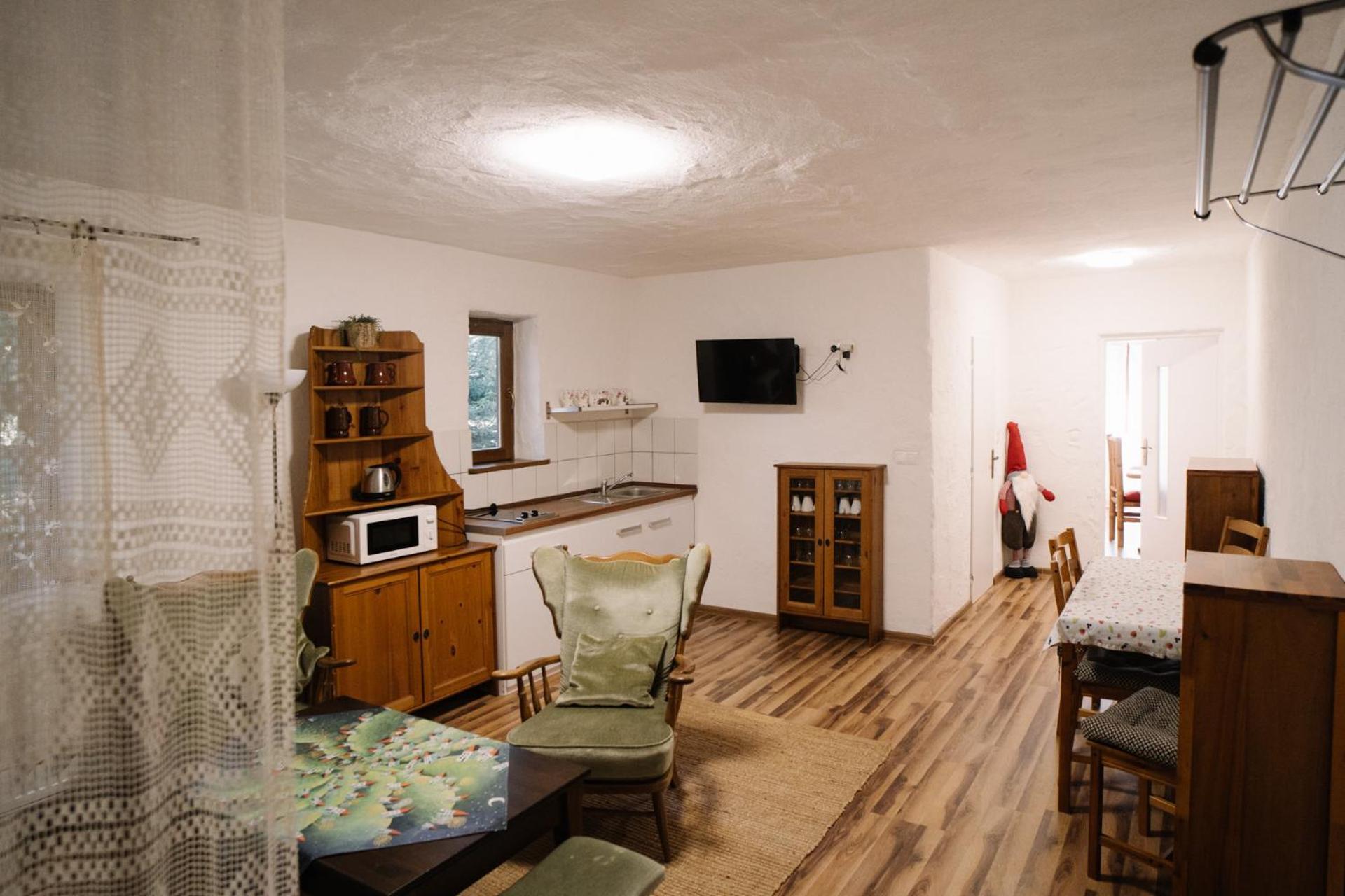 Bešeňová Gazdovsky Dvor B&B S Mini Wellness מראה חיצוני תמונה