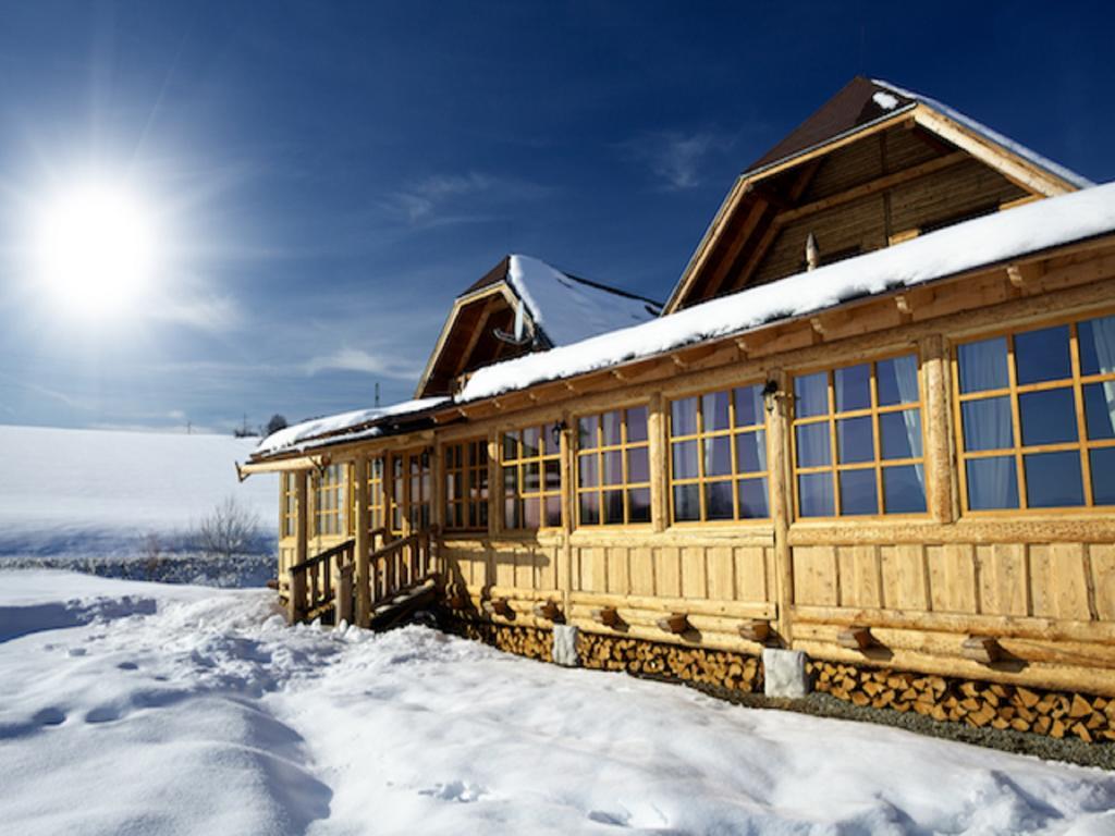 Bešeňová Gazdovsky Dvor B&B S Mini Wellness מראה חיצוני תמונה