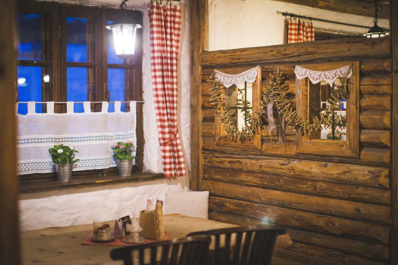 Bešeňová Gazdovsky Dvor B&B S Mini Wellness מראה חיצוני תמונה